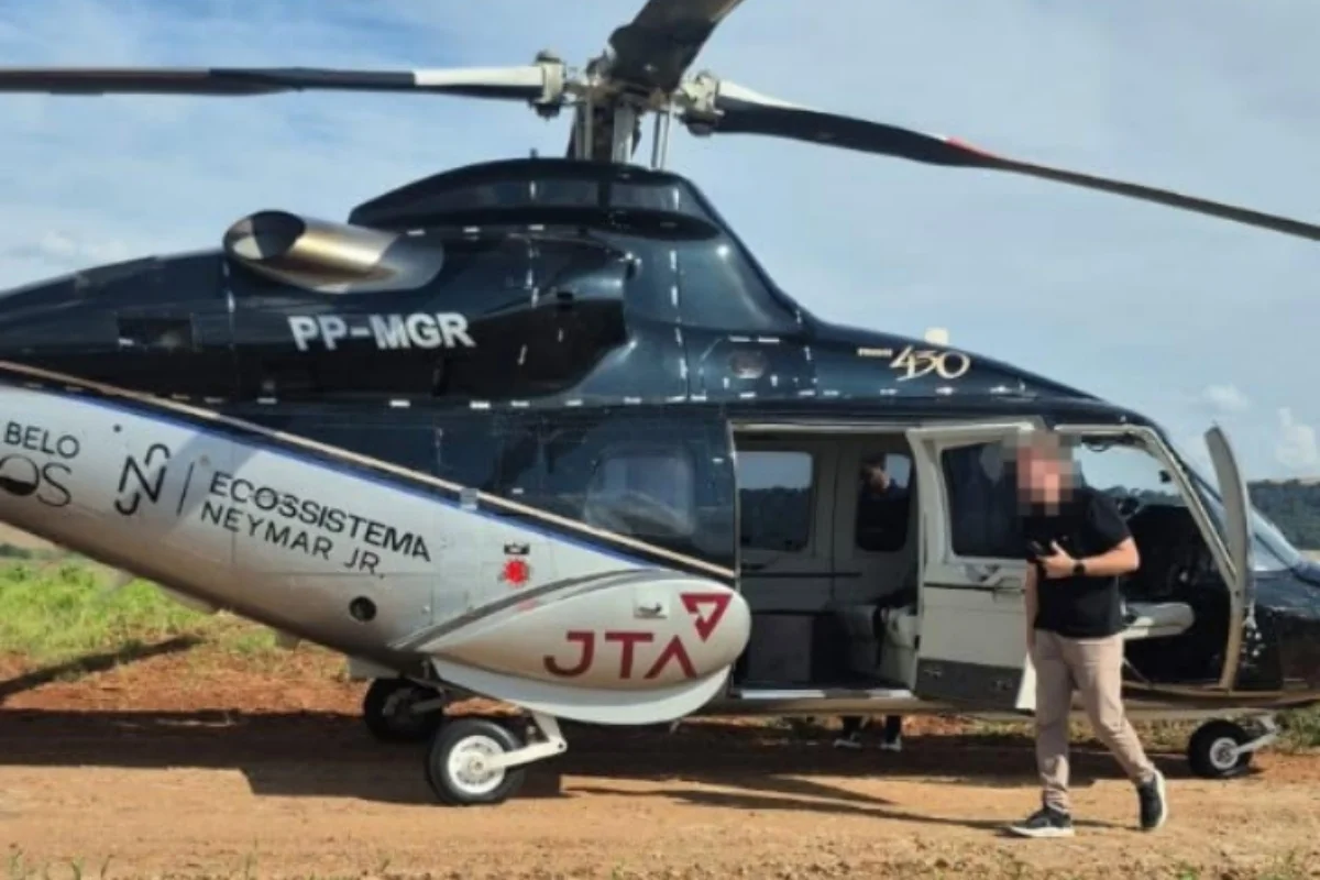 Dona de helicóptero que levava Rick recebe aval para retirar destroços
