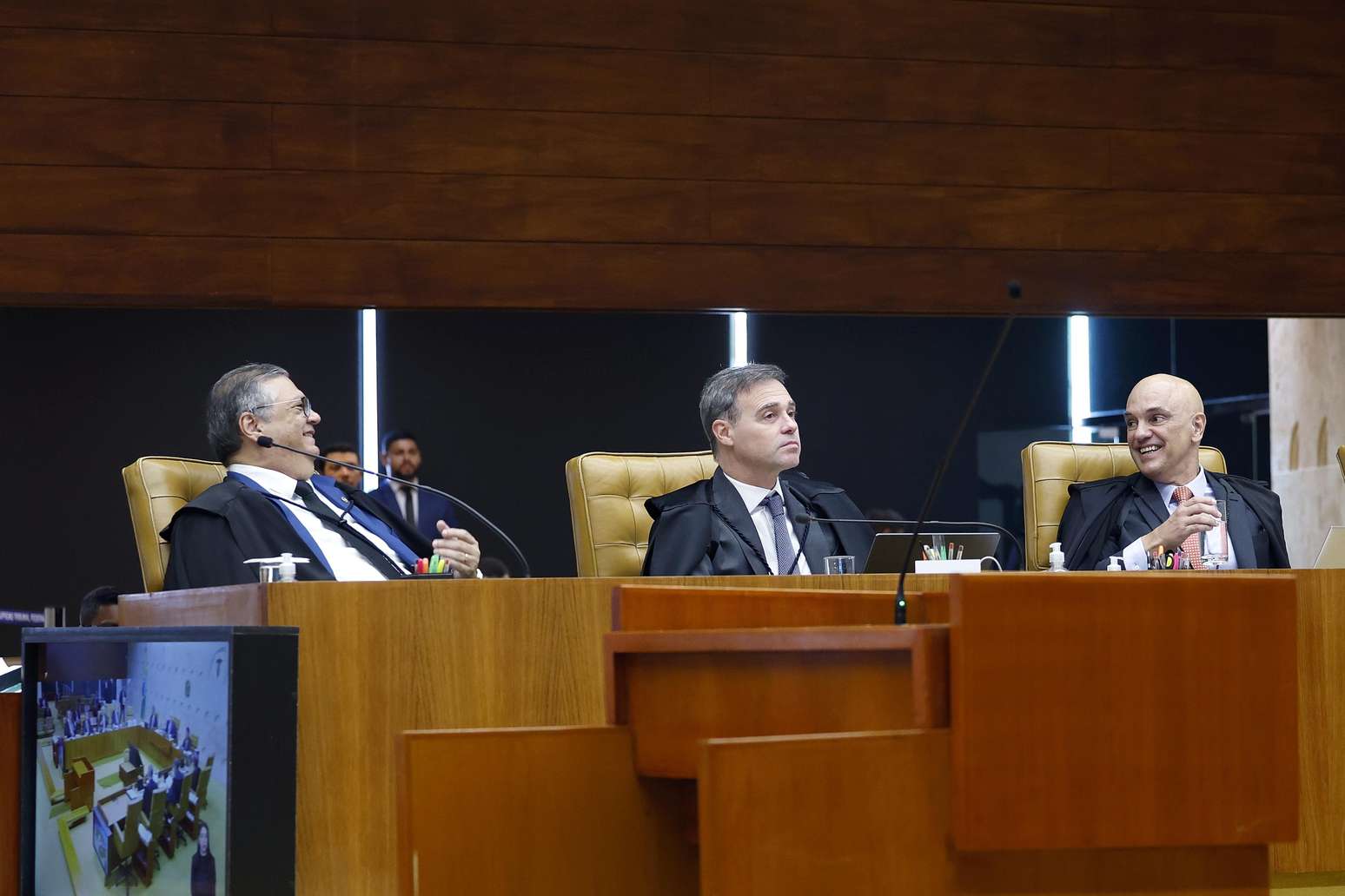 Flavio Dino, Andre Mendon&ccedil;a e Alexandre de Moraes no STF