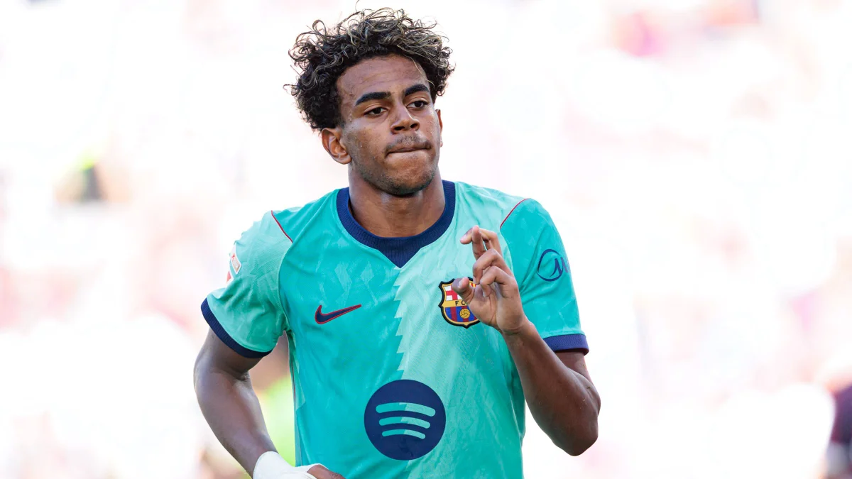 Lamine Yamal diz merecer a Bola de Ouro por títulos na temporada