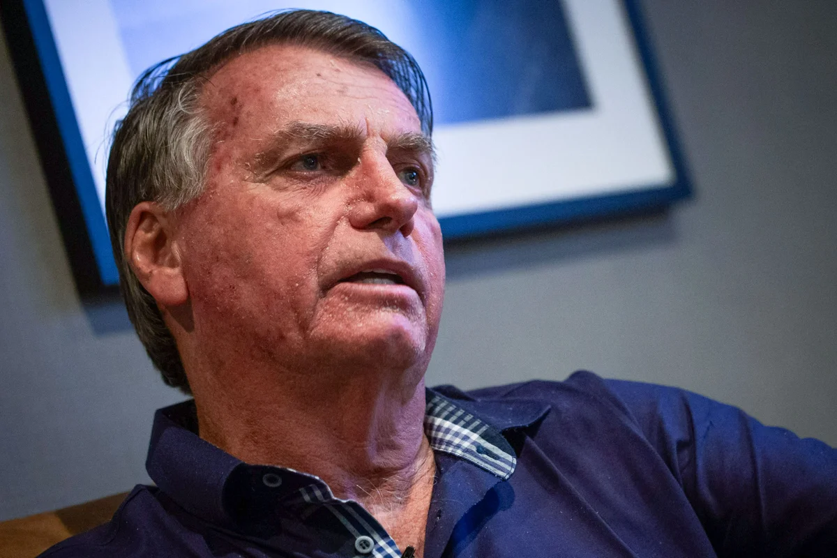 Imagem colorida do ex-presidente Jair Bolsonaro concedendo entrevista ao Metrópoles - Metrópoles