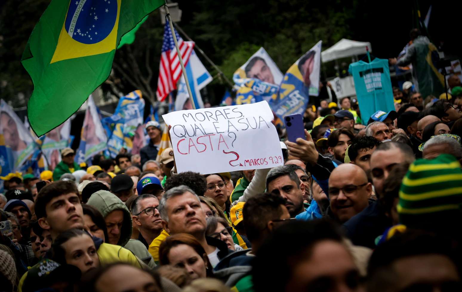 Imagem da matéria: Feriado da Independência tem campanha em meio a crise no STF, Anitta de casa nova e muito romance no Rock in Rio; veja o que rolou