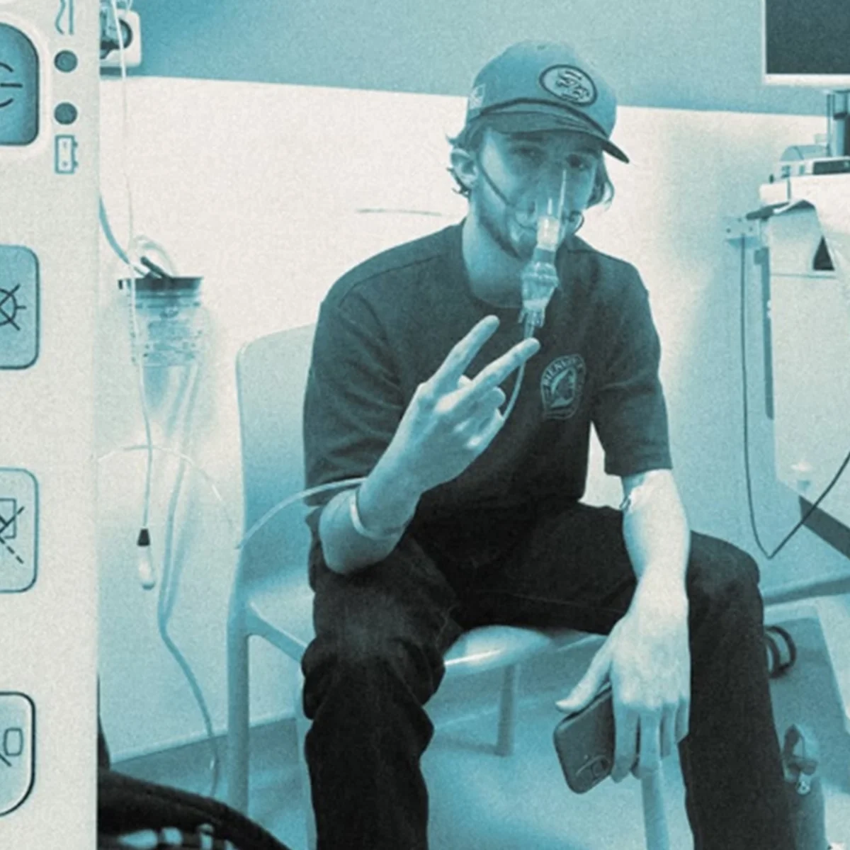 Jovem é internado em estado grave após usar cigarro eletrônico por anos