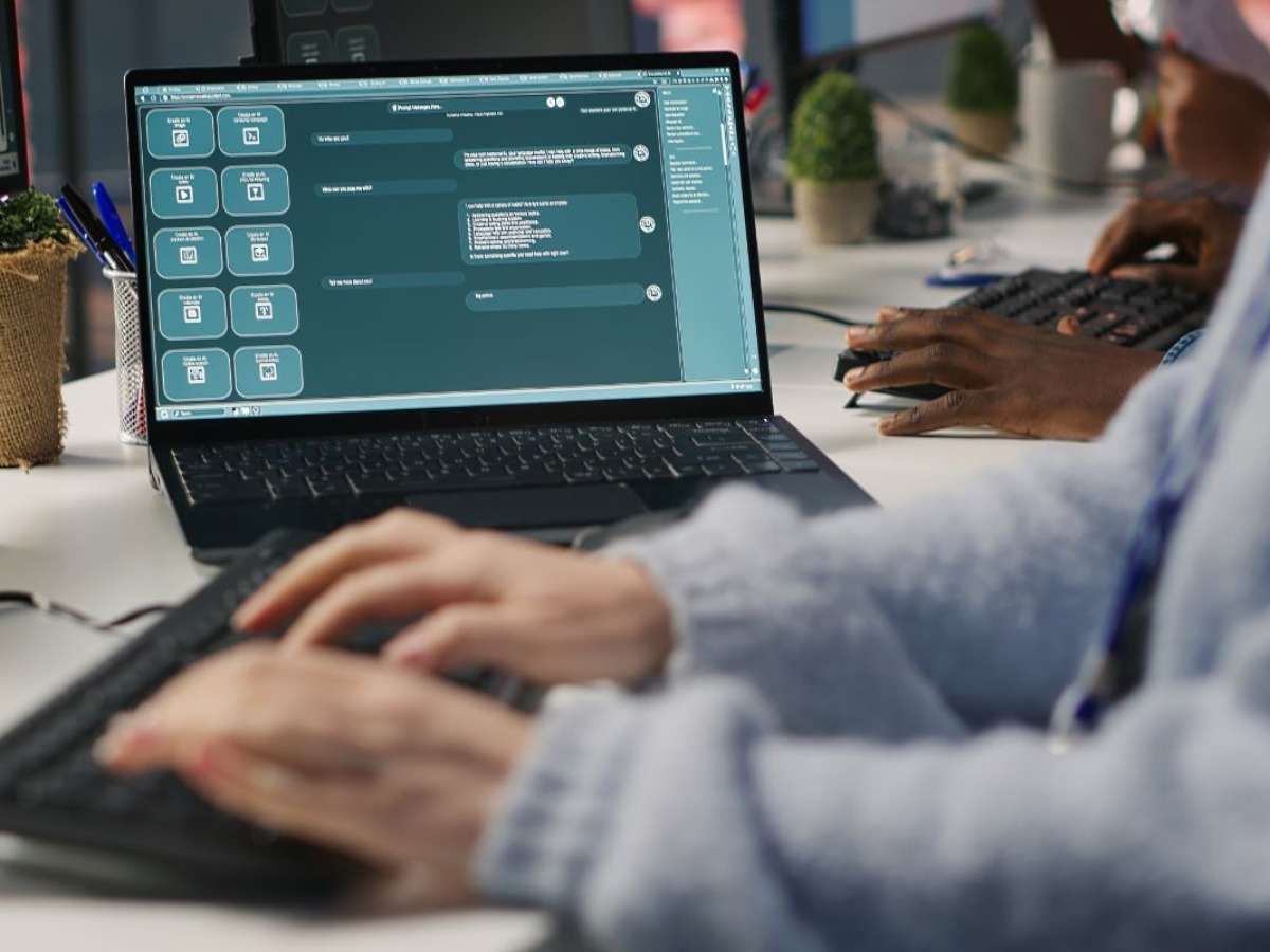 Shadow AI: o que é e como o uso da IA sem controle pode colocar empresas em risco