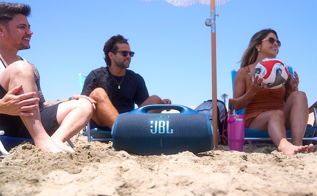 Qual a melhor caixa de som: JBL ou Aiwa? Comparamos para você