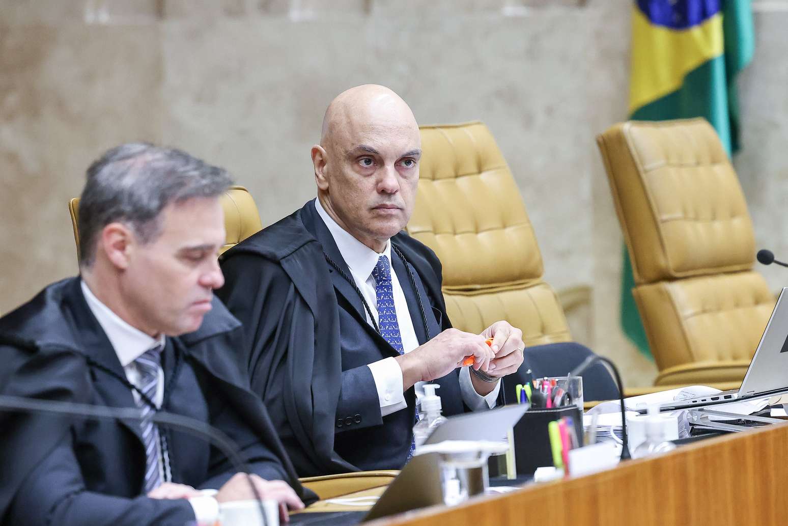 Os ministros do STF Andr&eacute; Mendon&ccedil;a e Alexandre de Moraes