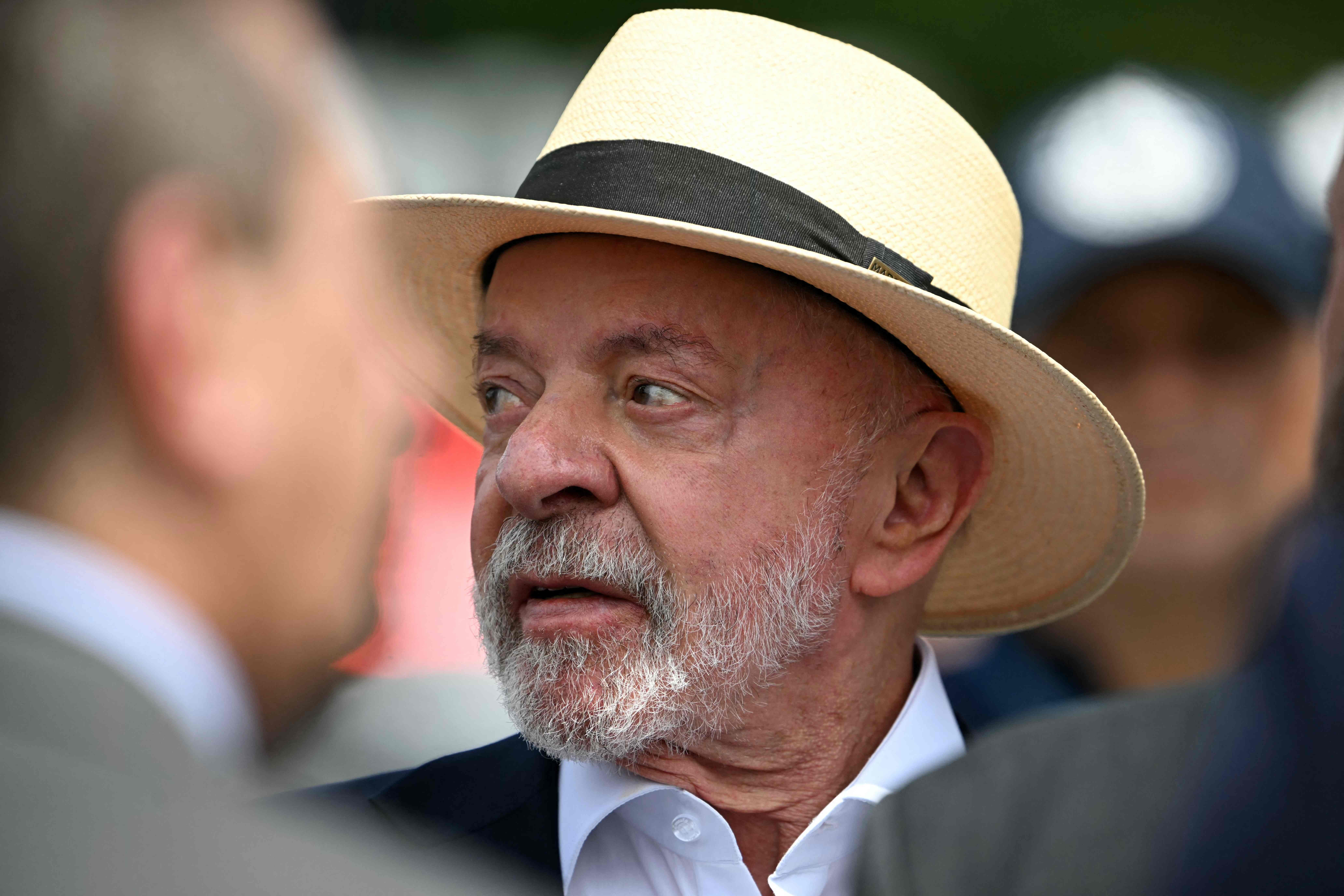 Lula fala em reforma do Judiciário e admite discutir mandato para ministros do STF