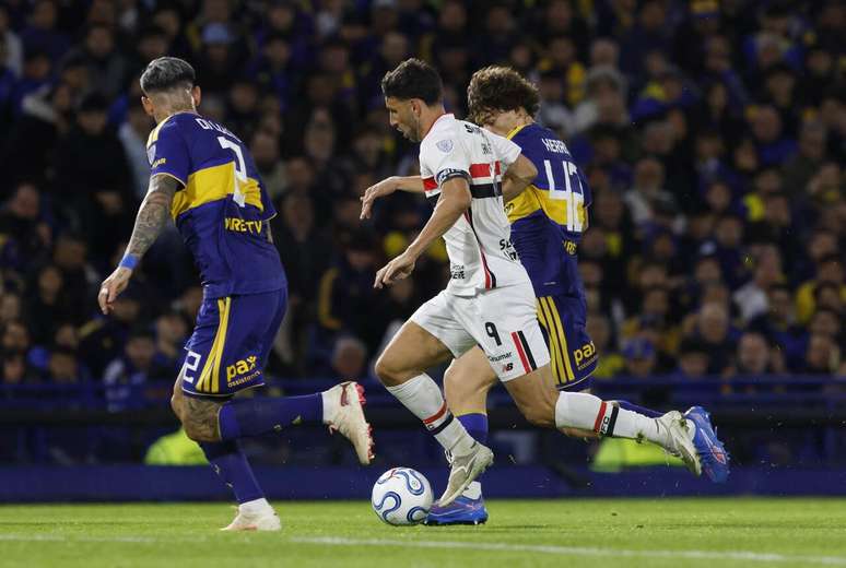 Sem Calleri, São Paulo aposta na força do Morumbi contra o Boca