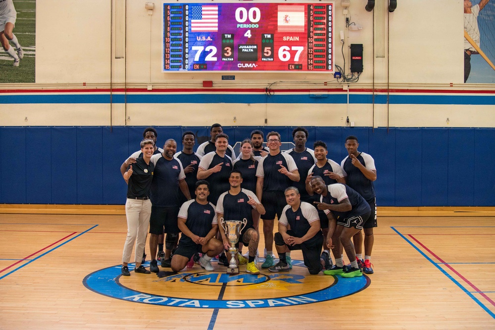 Imagem relacionada à notícia: Espanhol Armada e Forças Armadas da US competim em Jogos de Unidade