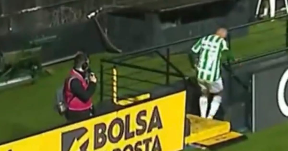 Jogador tem ‘piriri’, sai do jogo para ir ao banheiro e volta para marcar o gol da vitória