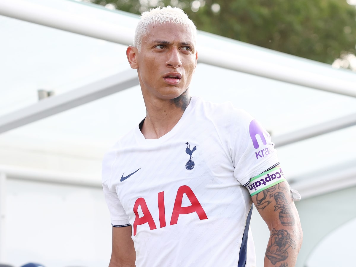 ‘Não vai mais jogar mesmo estando disponível’: técnico do Tottenham expõe racha com Richarlison