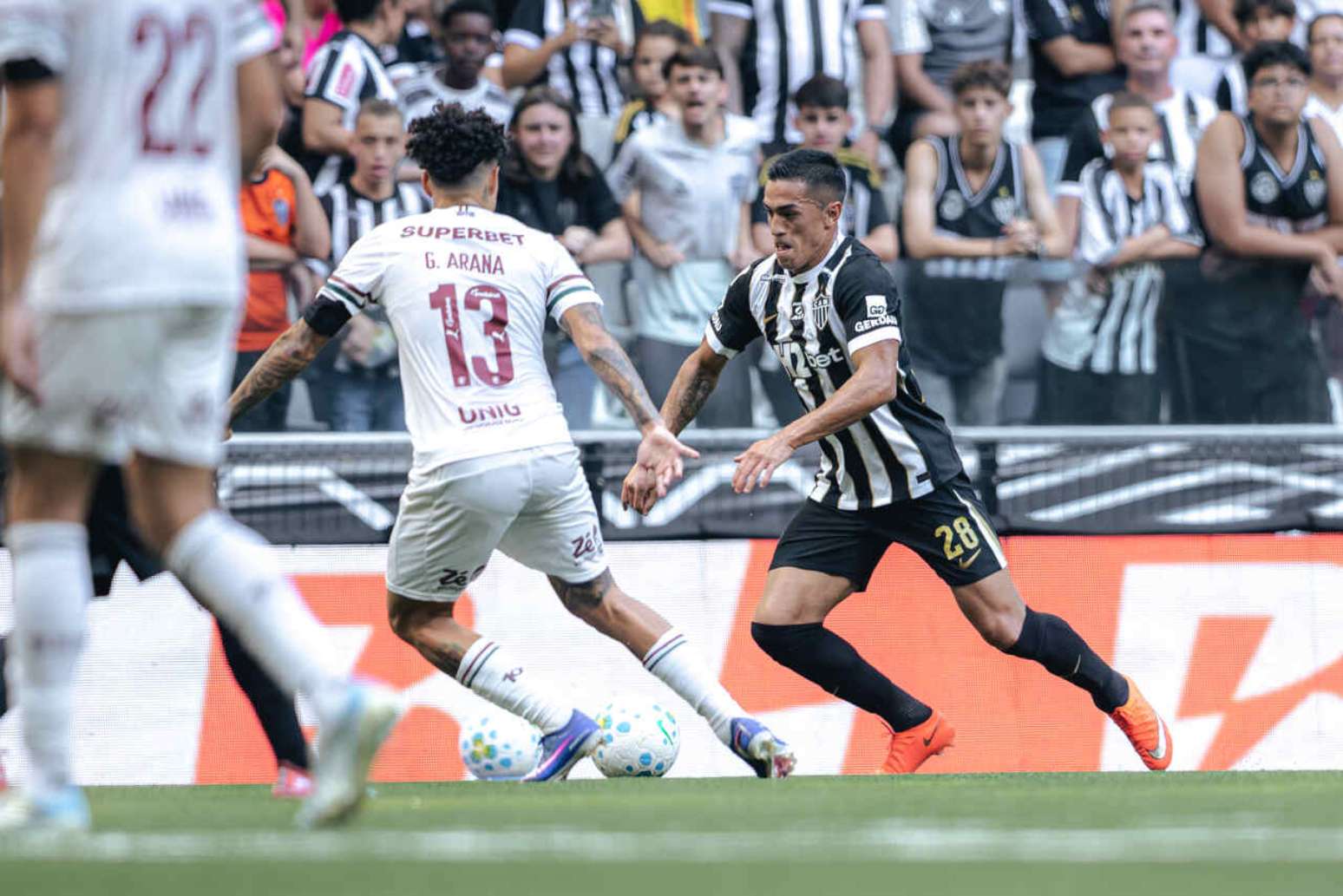 Atl&eacute;tico e Fluminense tiveram boas chances, mas n&atilde;o marcaram na primeira etapa &ndash;