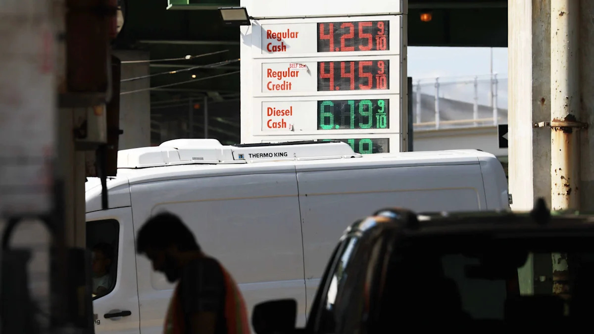 Diesel nos EUA atinge recorde de US$ 5,98 enquanto a guerra no Irã eleva custos desde o leite até a madeira