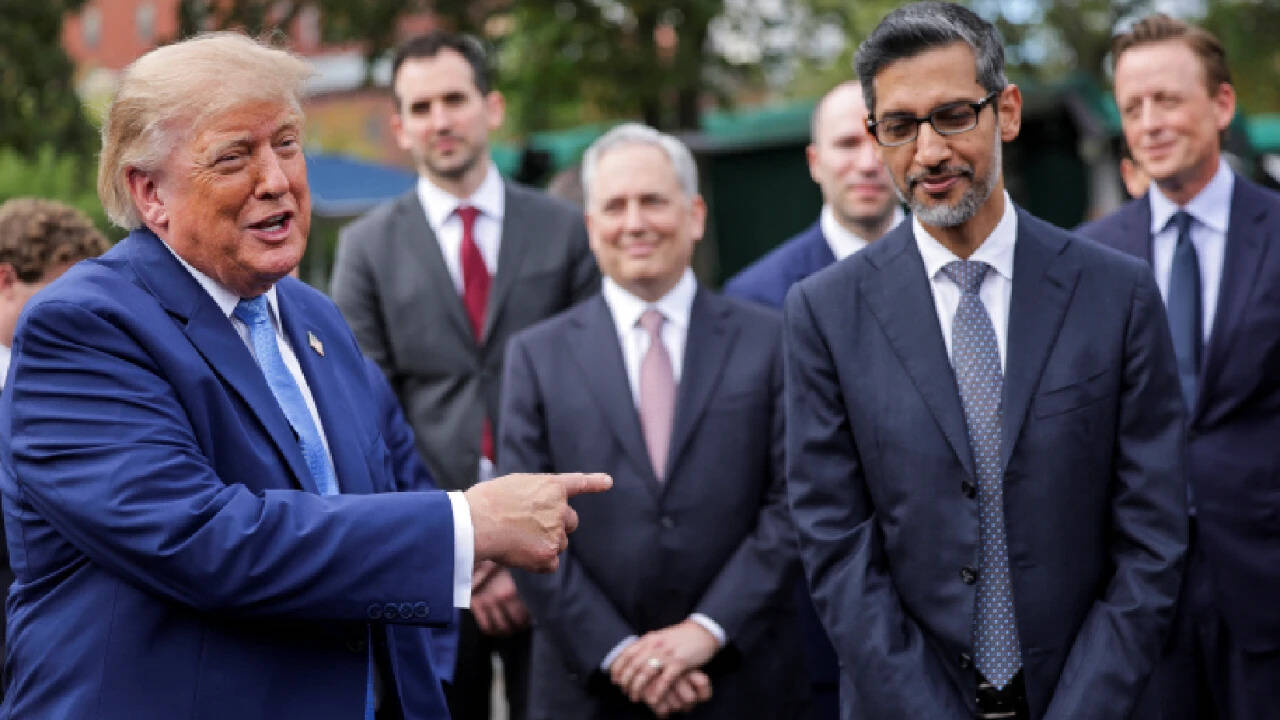 Quando o presidente dos EUA chama o CEO do Google, Sundar Pichai, de 'monstro' com 'grande vida', Sundar Pichai diz: Esperançosamente um slogan melhor do que eu sou...