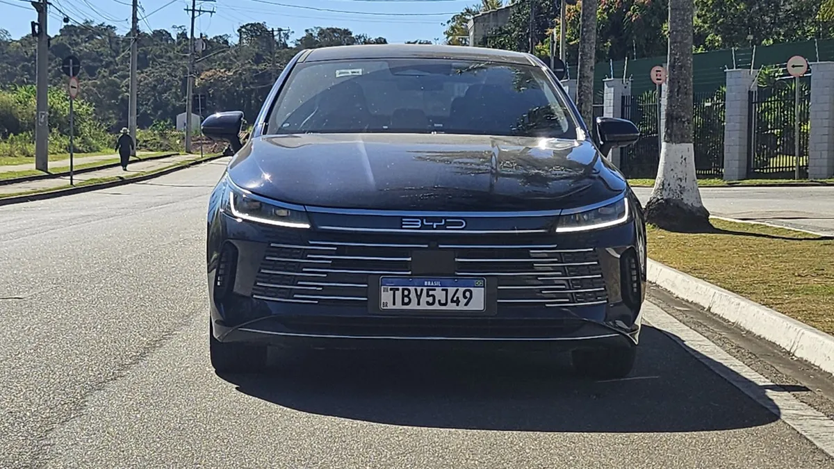 Imagem da matéria: Review BYD King: passamos 1 mês com o híbrido que "destronou" o Corolla