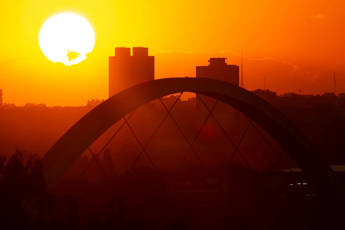 Imagem da matéria: DF entra em alerta vermelho para baixa umidade pelo 2º dia consecutivo