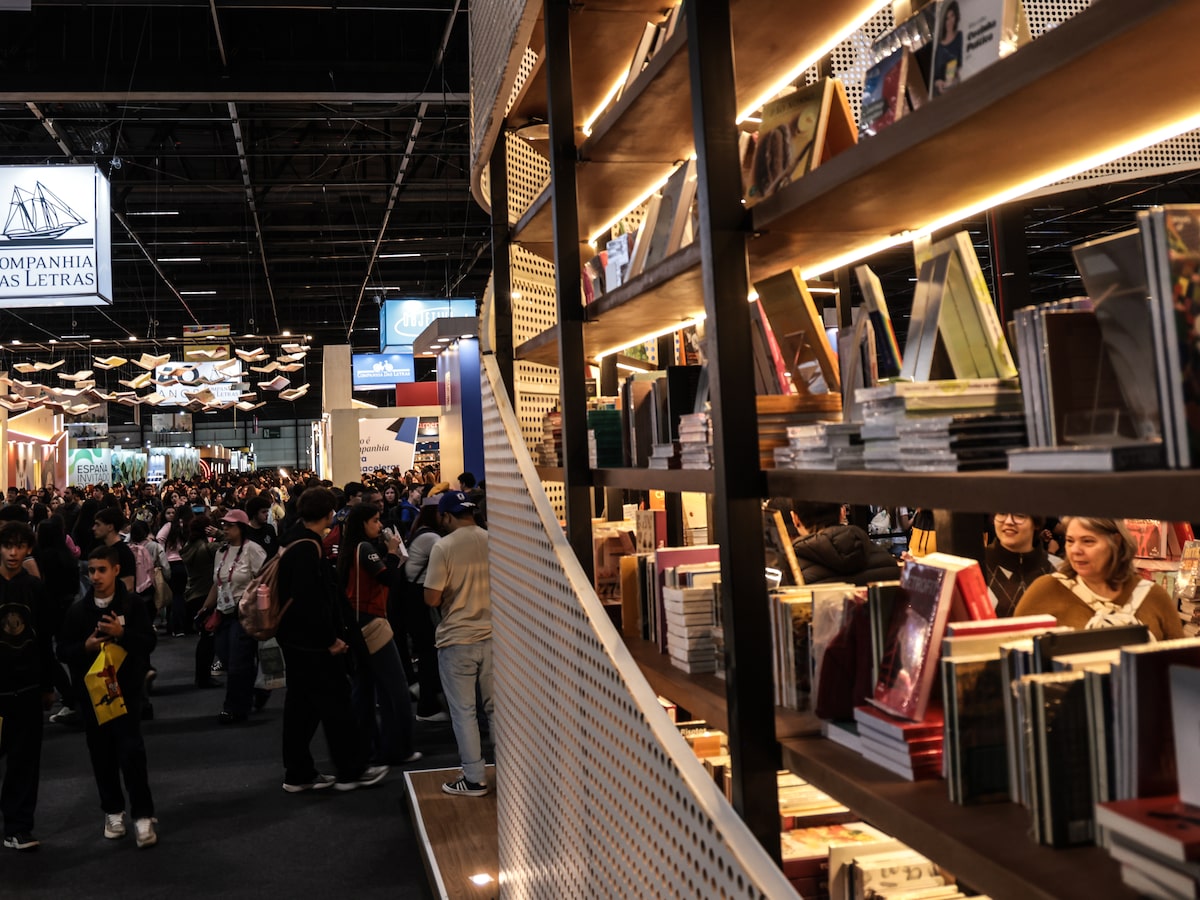 Bienal bate recorde com 760 mil visitantes; veja lista de livros mais vendidos no evento