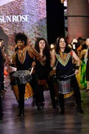 Mikaela Gomes, veterana do Metrópoles Catwalk, brilha no 3º dia de desfiles