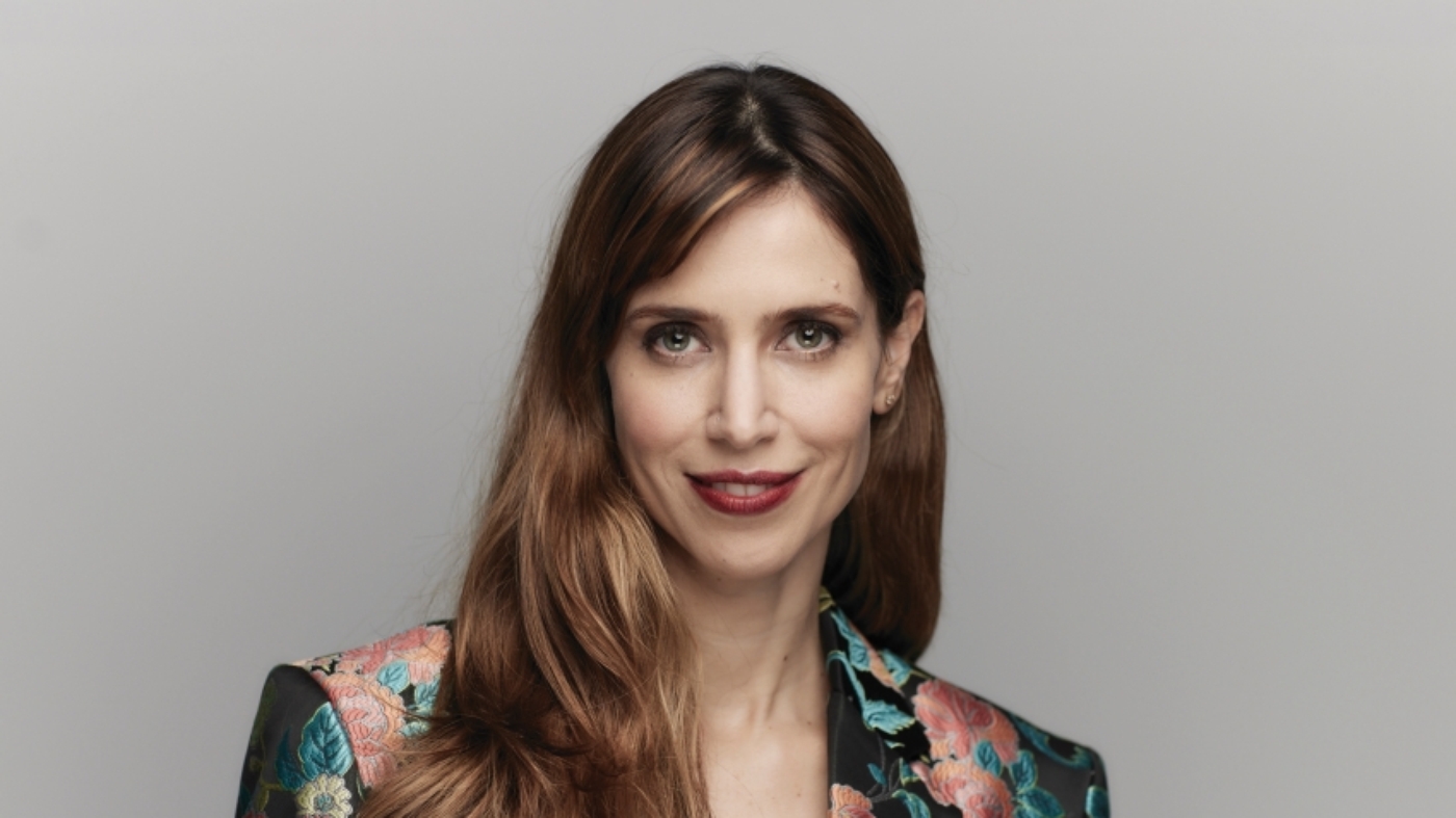 Mel Lisboa, 44 anos, mãe de Bernardo, 16, e Clarice, 13: "Eu tenho um dia como todo mundo. Levanto, levo meus filhos para a escola, faço compras, cozinho, faço meus exercícios… Depois vou ao teatro, trabalho e volto para casa"