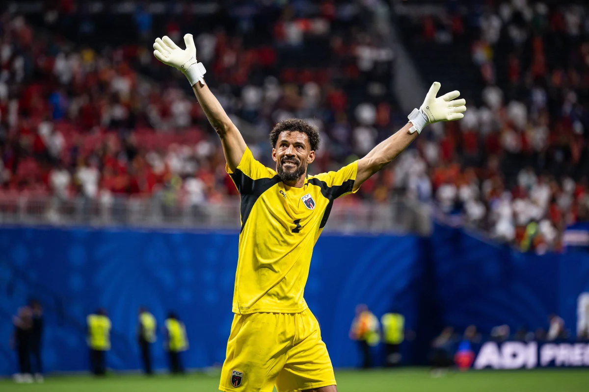 Destaque da Copa, Vozinha é indicado ao prêmio de melhor goleiro do mundo