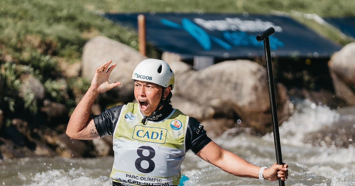 Ana Sátila conquista medalha de ouro na Copa do Mundo de canoagem slalom