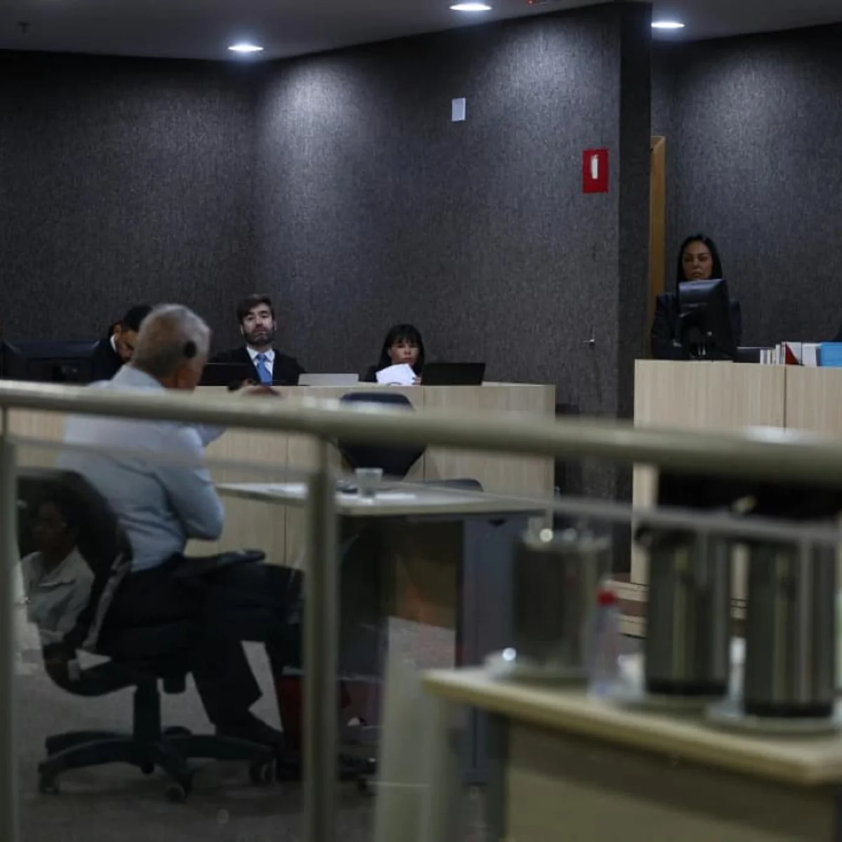 Pai de jovem morto diz que ex-deputado Carlos Xavier ameaçou filho