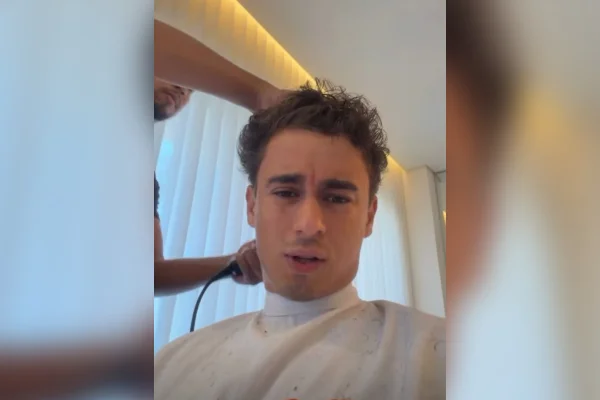 Nikolas Ferreira é processado em R$ 200 mil por discriminação em vídeo