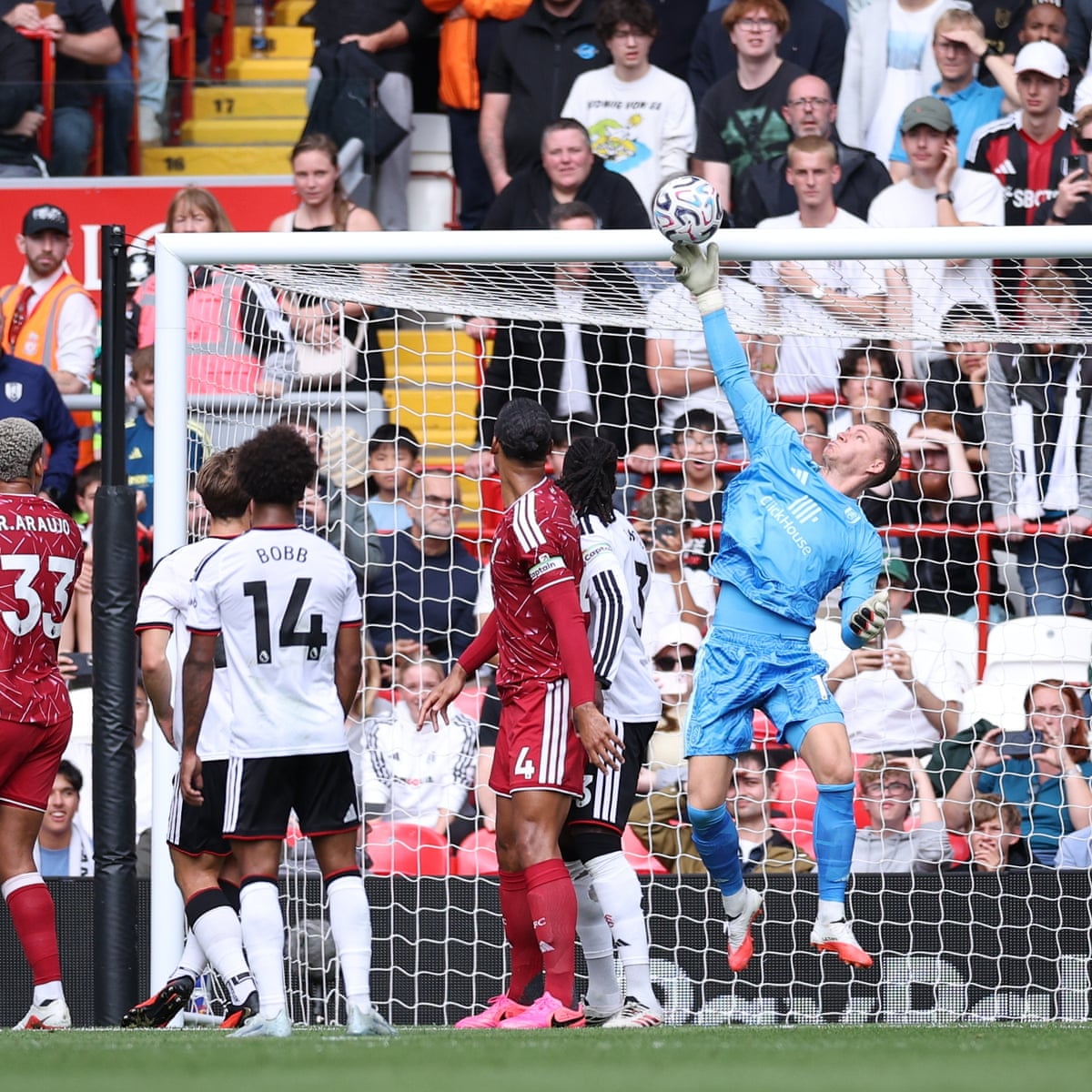 Liverpool frustrado sem qualquer faísca enquanto o Fulham conquista seu merecido primeiro ponto