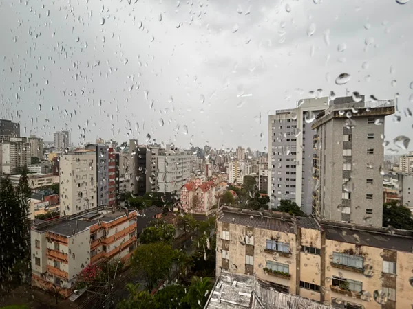 MG tem 164 cidades sob alerta de tempestade e granizo nesta 5ª; veja lista