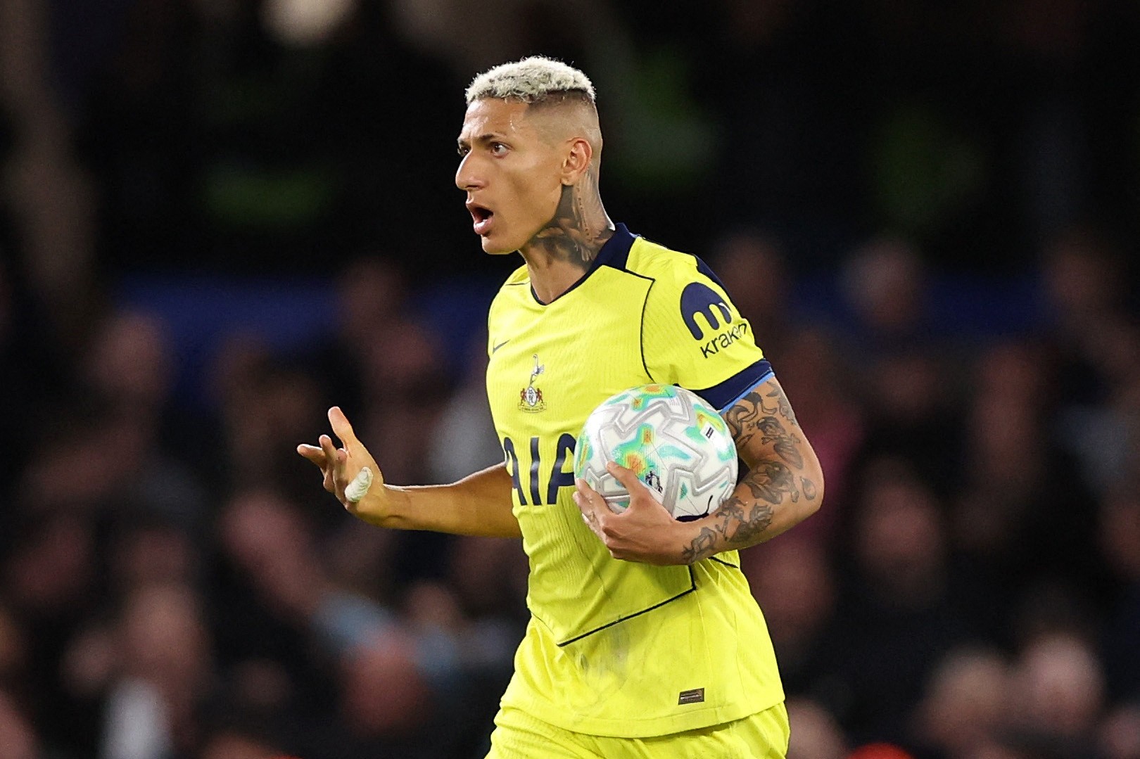 Tottenham recusa proposta do Vasco, que insiste na contratação de Richarlison