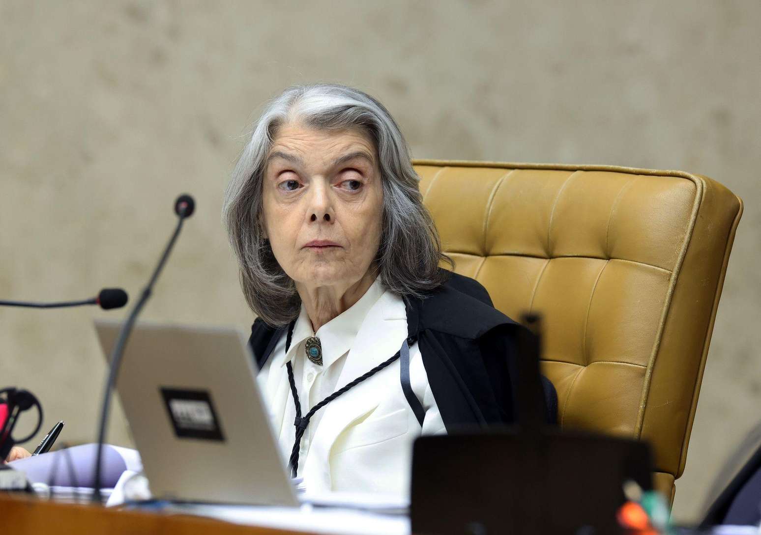 Cármen Lúcia pediu desculpas à população: 'Acho que todos aqui queriam a mesma coisa: tentar resolver. E as questões não foram resolvidas'