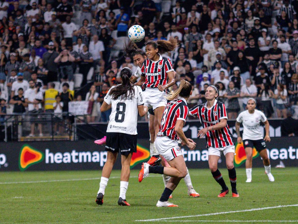 São Paulo e Corinthians disputam premiação milionária na final do Brasileirão Feminino; veja valor