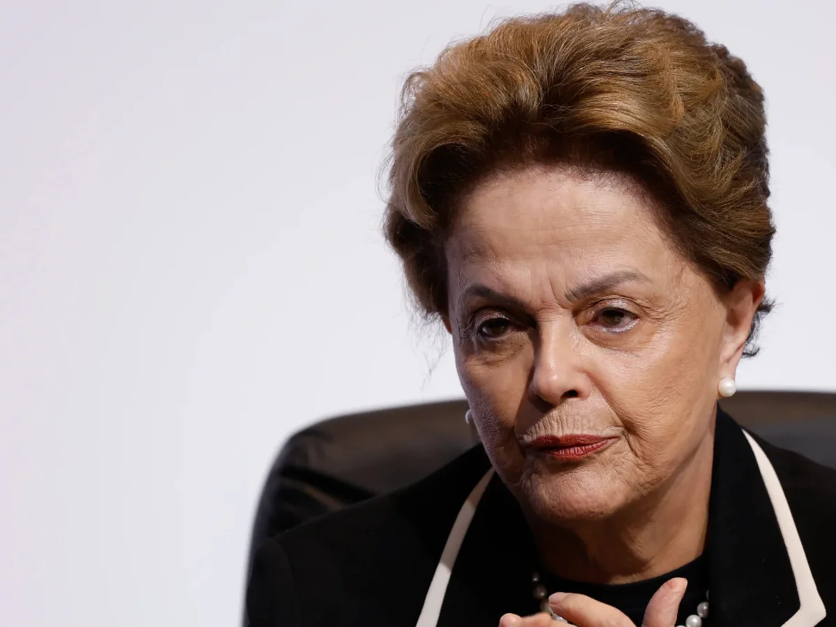 Governo fixa indenização mensal de R$ 17 mil a Dilma por crimes da ditadura