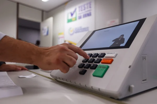 Saiba o que são votos válidos e por que eles aparecem nas pesquisas finais