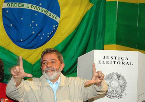 Lula consegue virada inédita, derrota Flávio Bolsonaro e está eleito presidente do Brasil pela 4ª vez