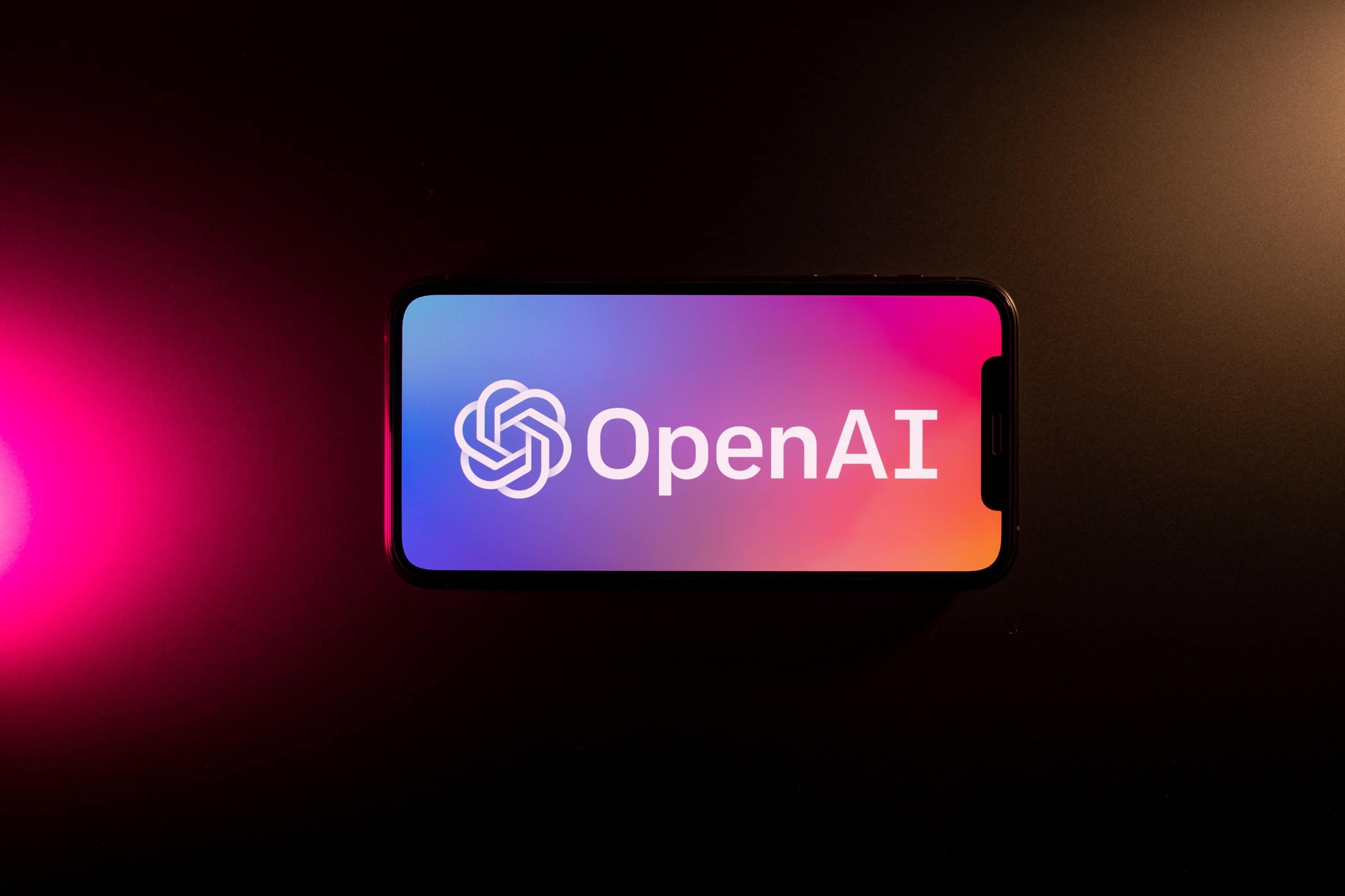 OpenAI anuncia três descobertas científicas; especialistas verificarão resultados