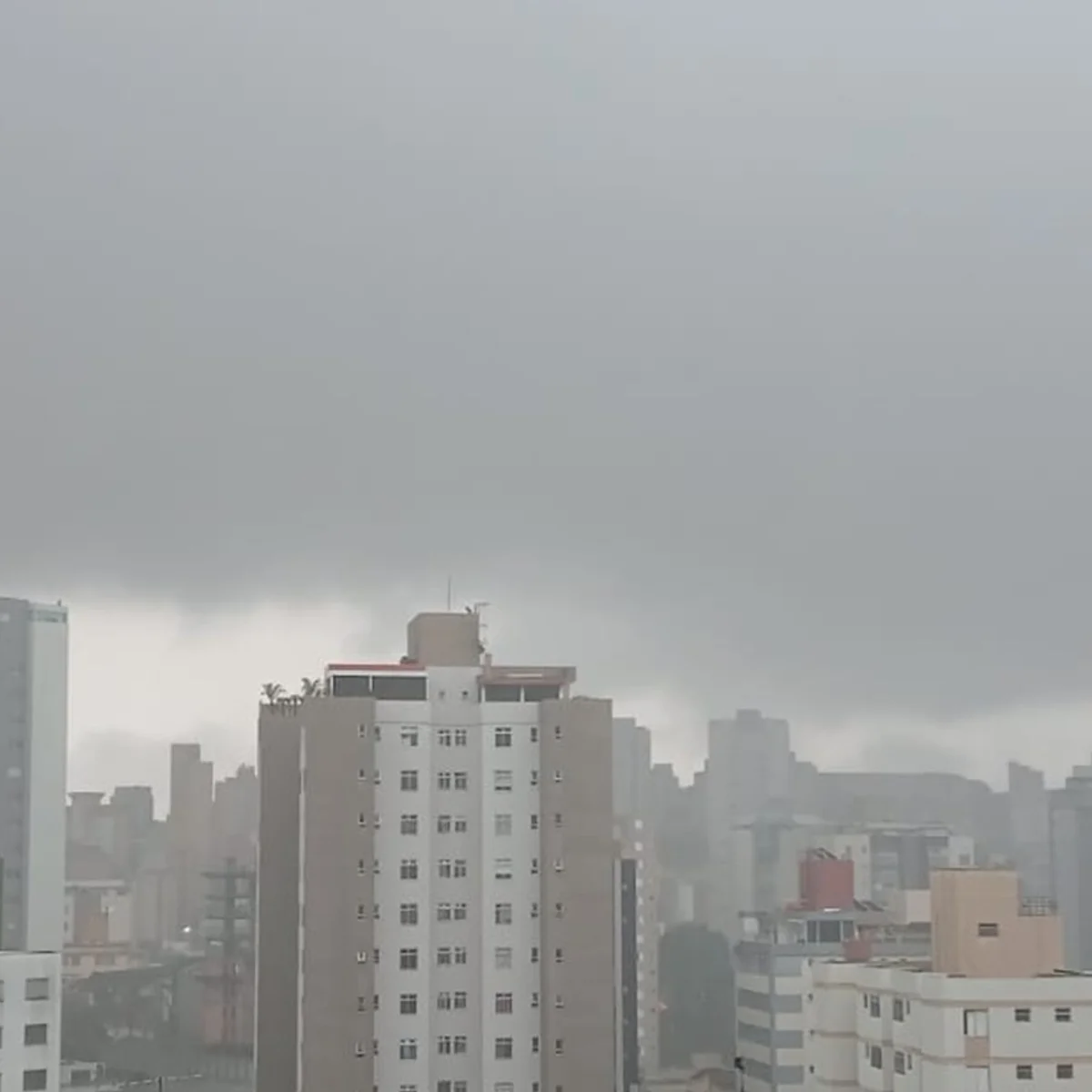 MG: 114 cidades estão sob alerta de chuva intensa, granizo e ventos fortes