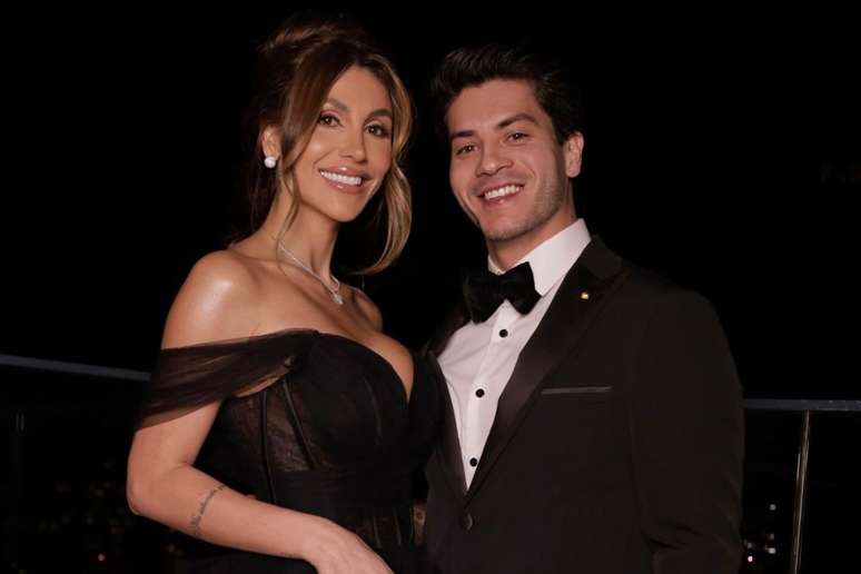 Quem é Jheny Santucci: grávida, ela termina com Arthur Aguiar em meio a crise financeira