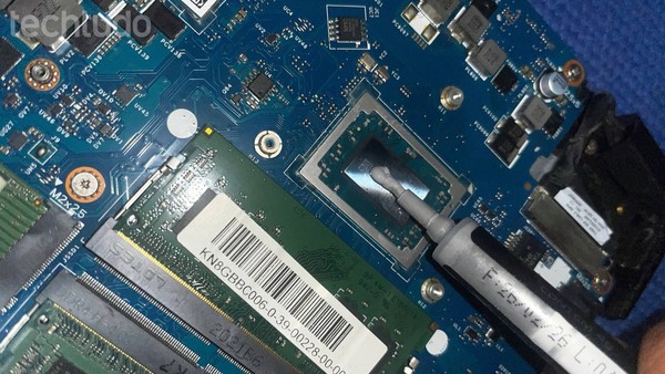 Notebook lento e esquentando? Trocar a pasta térmica pode ser a solução