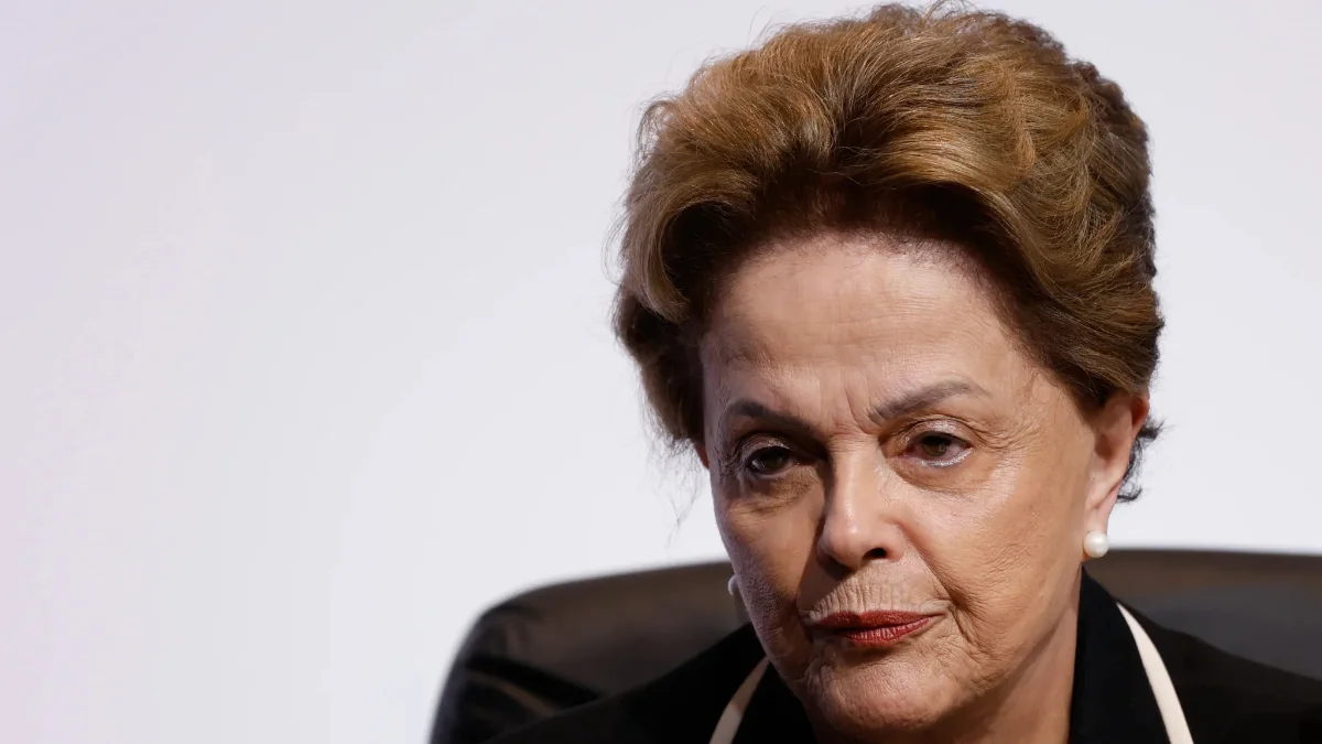 Governo fixa indenização mensal de R$ 17 mil a Dilma por crimes da ditadura
