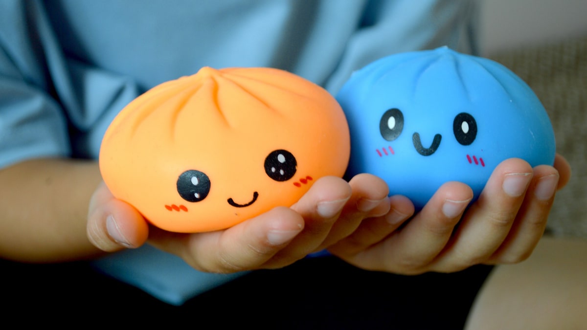 ‘Squishy’: brinquedo que promete relaxar vira febre entre crianças, mas há riscos importantes