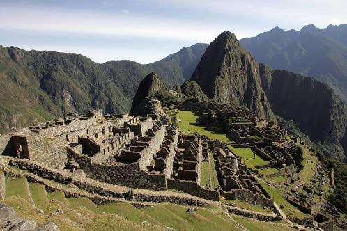 Incêndio queimando na estrada para Machu Picchu, no Peru