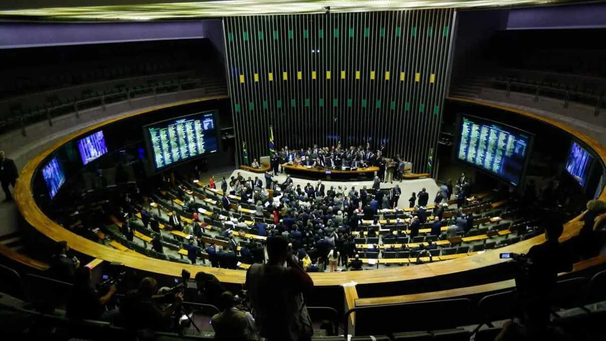 Após estreia da federação, desempenho eleitoral de União e PP cai quase 30%