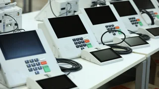 Positivo fabrica urnas eletrônicas? Entenda o papel da empresa