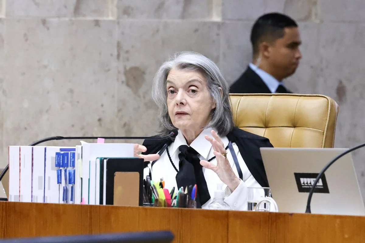 Cármen dá 48h para TSE informar sobre transporte interestadual no 2º turno