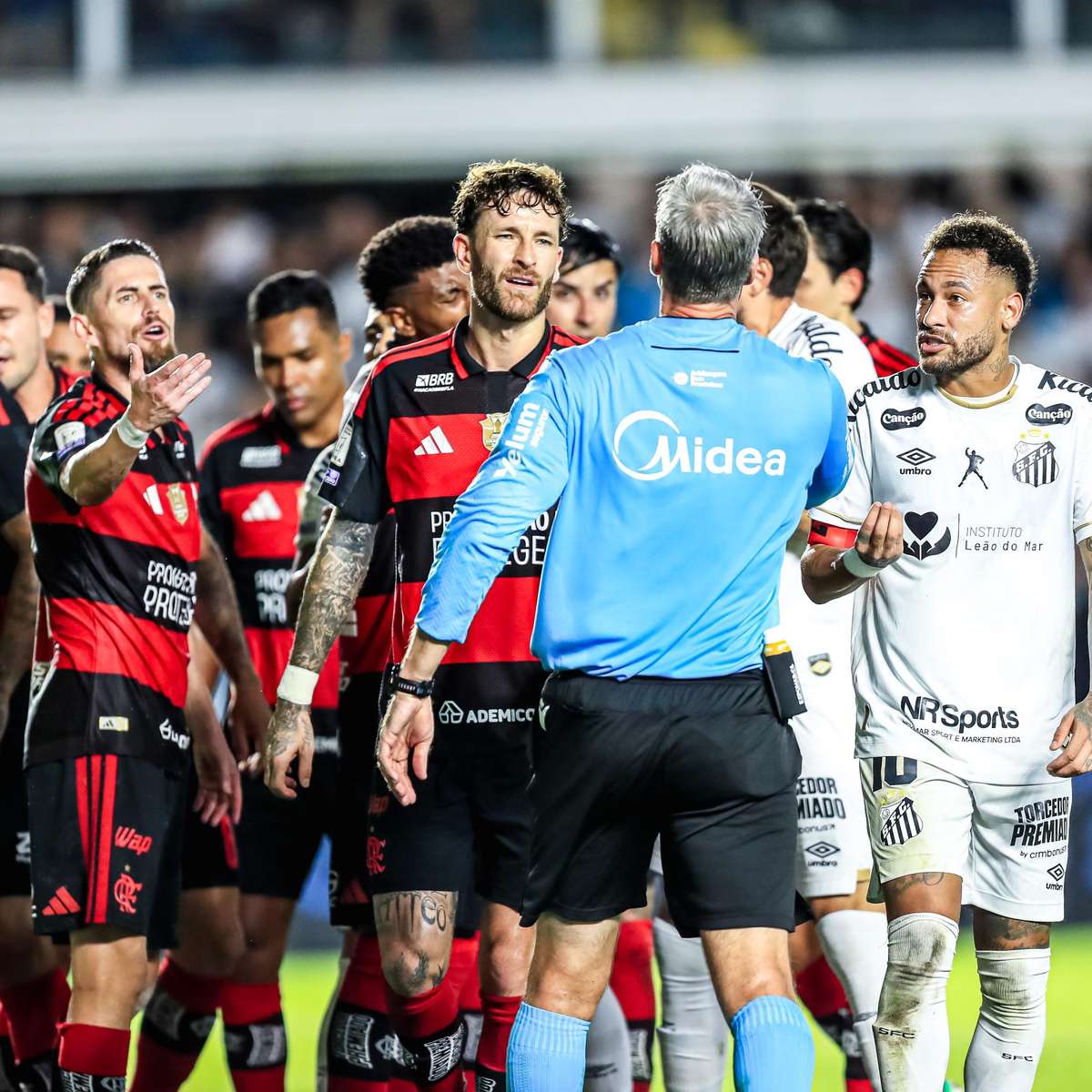 Dublador reproduz discussões entre Neymar e Daronco; veja o que eles falaram