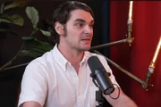 RJ Mitte, ator de Breaking Bad, denunciou ex-empresária de golpe
