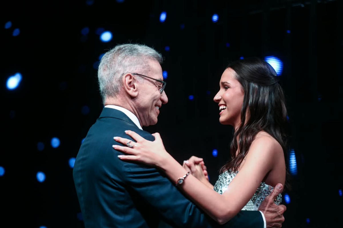 Marita dançou com o avô paterno, Luiz Estevçai