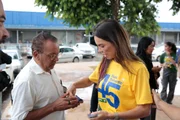 Paula Belmonte ouviu demandas da comunidade durante caminhada por Ceilândia e Itapoã