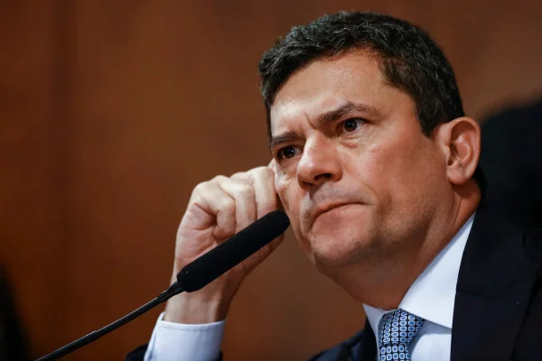Sergio Moro se justifica após não votar PEC da escala 6x1: "Não é momento"