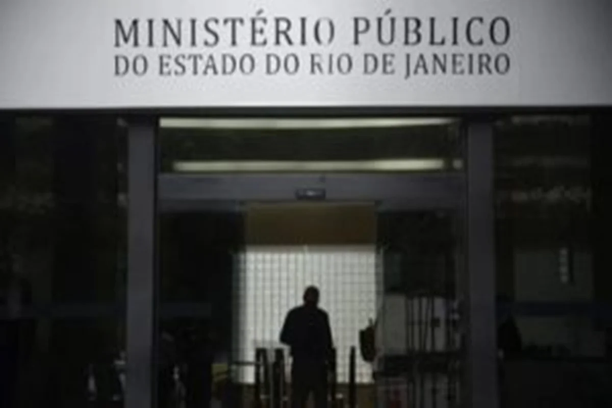 RJ: ex-secretária é alvo do MP por fraude envolvendo obras em escolas